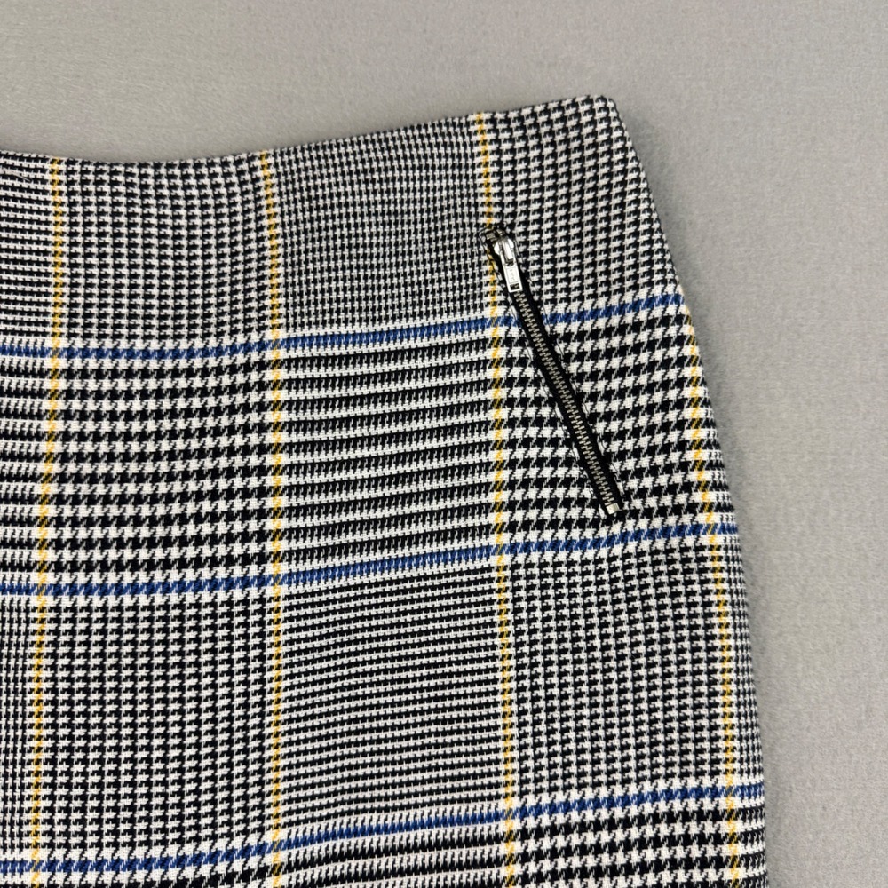 J.McLaughlin Houndstooth Pencil Skirt Women's 8 Zipper Detail French Tweed Lined - Picture 5 of 10